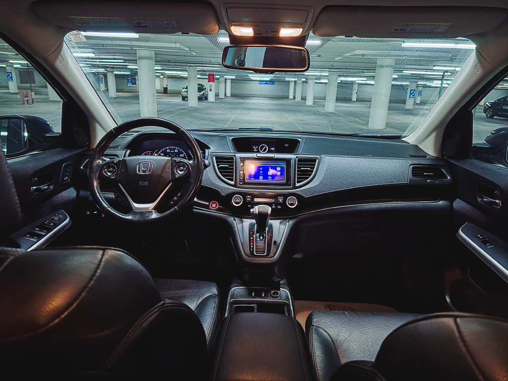 Used 2016 Honda CR-V Touring image 3