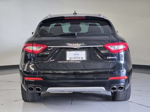 Used 2017 Maserati Levante S AWD/4WD image 9