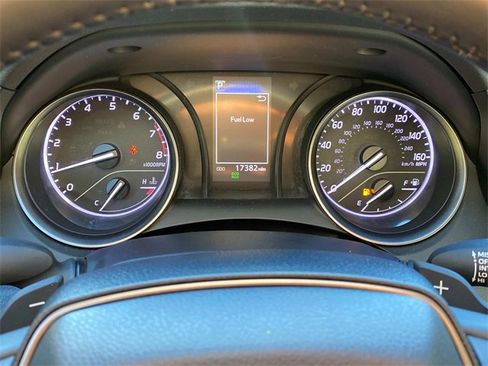 Used 2023 Toyota Camry SE image 16