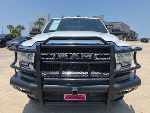 Used 2021 RAM 3500 Tradesman w/ Chrome Appearance Group AWD/4WD image 2