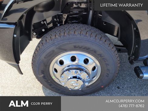 New 2026 RAM 3500 Big Horn w/ Laramie Trim Package image 3