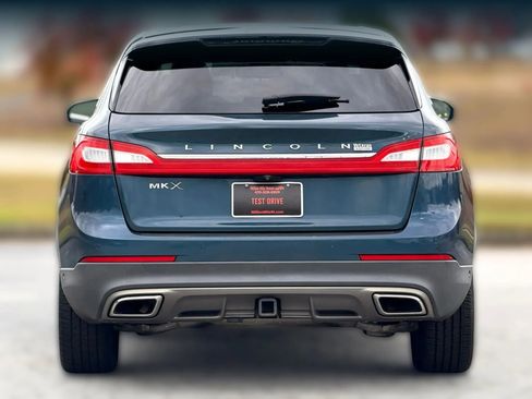 Used 2016 Lincoln MKX Reserve w/ Technology Package image 4