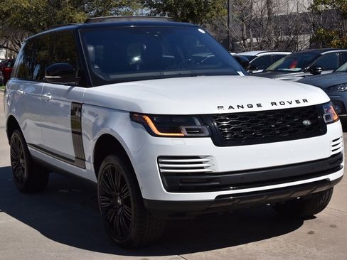 Used 2019 Land Rover Range Rover Supercharged image 4