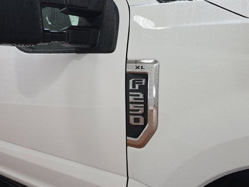 Used 2021 Ford F250 XL w/ Power Equipment Group image 13
