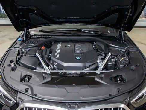 Used 2026 BMW 840i xDrive w/ Comfort Seating Package image 5