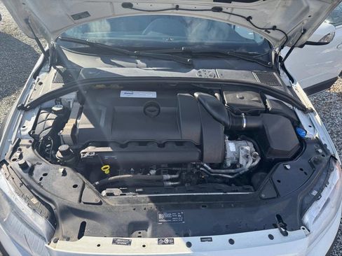 Used 2015 Volvo XC70 T6 image 12