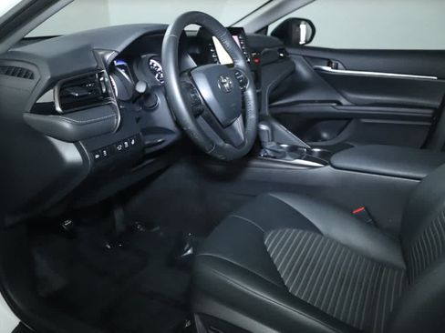 Certified 2024 Toyota Camry SE w/ Cold Weather Package FWD image 17
