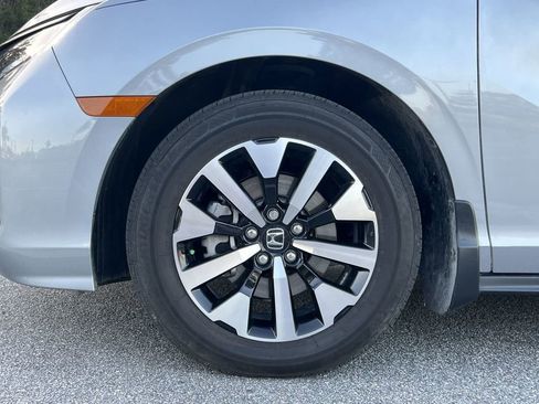 Used 2025 Honda Odyssey EX-L image 10