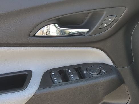 Certified 2024 Chevrolet Equinox LS w/ LPO, Cargo Package FWD image 22