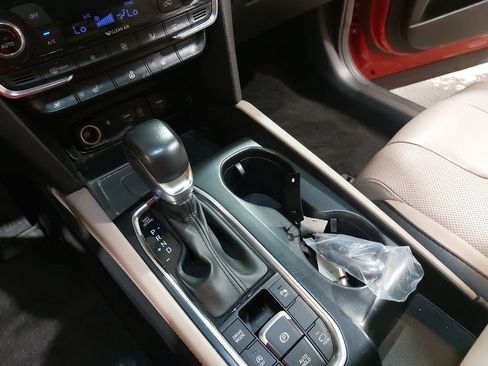 Used 2020 Hyundai Santa Fe Limited AWD/4WD image 25