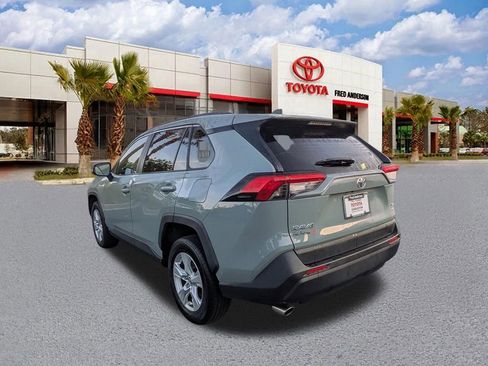Used 2019 Toyota RAV4 XLE w/ Convenience Package image 7