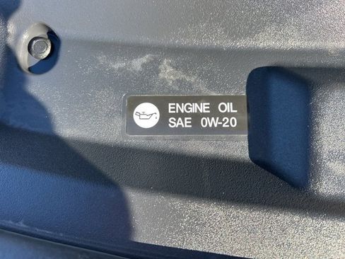 Used 2024 Toyota Highlander XLE image 10