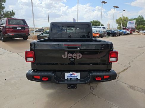 Used 2023 Jeep Gladiator Rubicon w/ Trailer Tow Package AWD/4WD image 5
