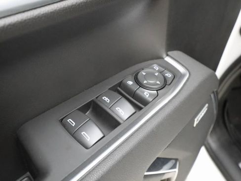 Used 2025 Chevrolet Silverado 1500 LTZ w/ Z71 Off-Road Package image 8