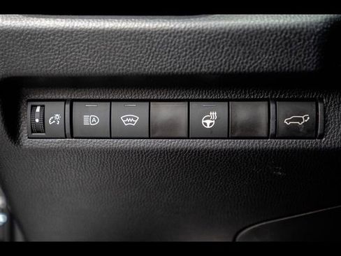 Used 2025 Toyota RAV4 XLE Premium w/ Weather Package AWD/4WD image 21