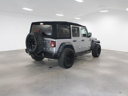 Used 2018 Jeep Wrangler Unlimited Sport S image 9