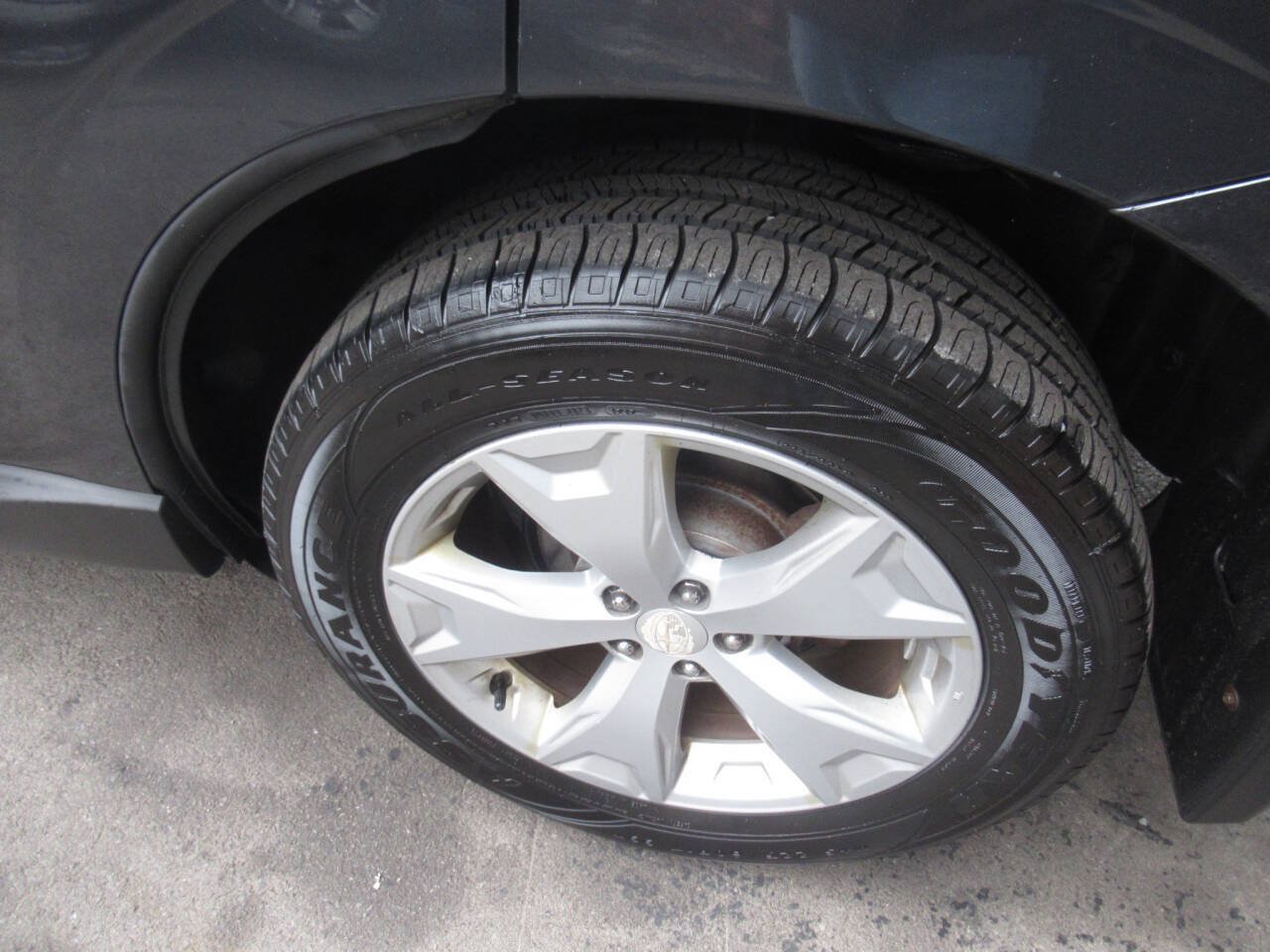 Used 2014 Subaru Forester 2.5i Limited AWD/4WD image 15