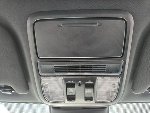 Used 2025 Honda Odyssey Sport-L image 25