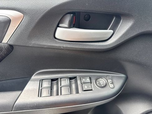 Used 2019 Honda Fit EX image 24