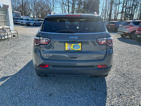 Used 2019 Jeep Compass Limited image 4
