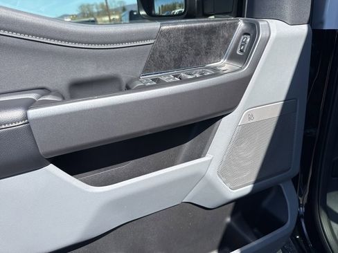 Used 2025 Ford F250 XLT w/ Black Appearance Package image 31