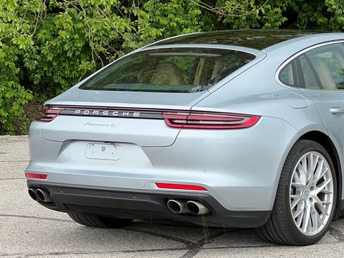 Used 2018 Porsche Panamera 4S AWD/4WD image 10
