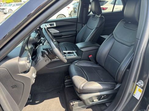 Used 2020 Ford Explorer ST w/ Premium Technology Package AWD/4WD image 16