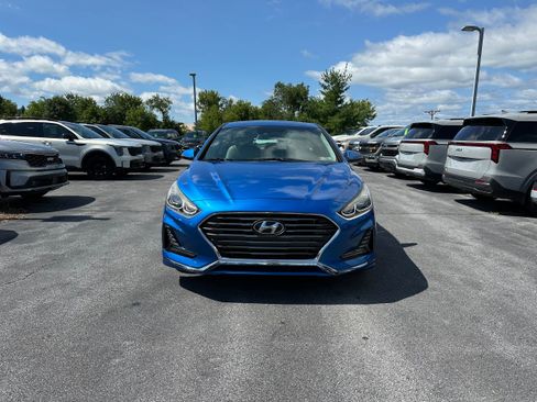Used 2018 Hyundai Sonata Limited w/ Limited Ultimate Package 03 FWD image 2