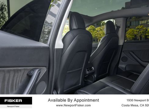 Used 2021 Tesla Model Y Long Range AWD/4WD image 13
