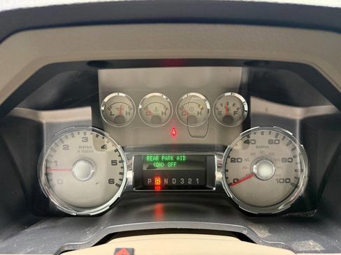 Used 2010 Ford F250 Lariat image 31