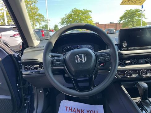 Used 2025 Honda Accord SE image 13