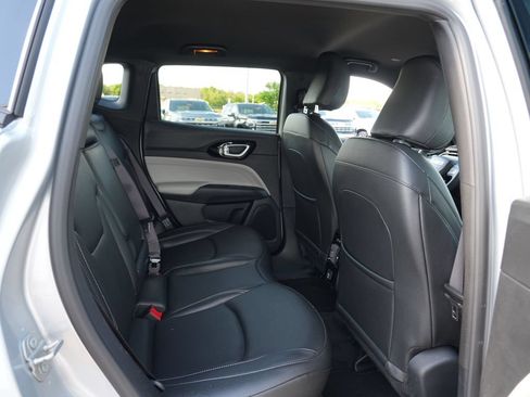Used 2025 Jeep Compass Limited AWD/4WD image 28