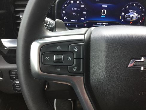 Used 2023 Chevrolet Silverado 1500 LT Trail Boss w/ Convenience Package II AWD/4WD image 20