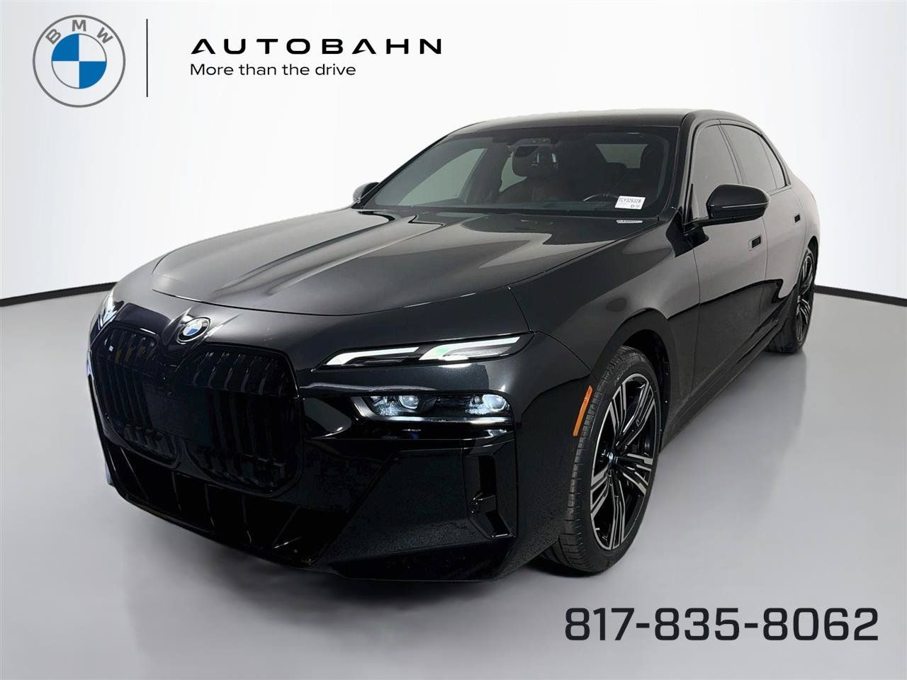 Used 2023 BMW 740i RWD image 1
