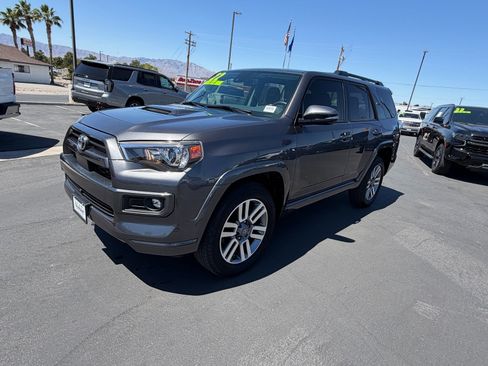 Used 2022 Toyota 4Runner TRD Sport w/ Technology Package AWD/4WD image 7