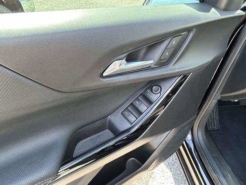 Used 2026 Chevrolet Equinox LT image 19