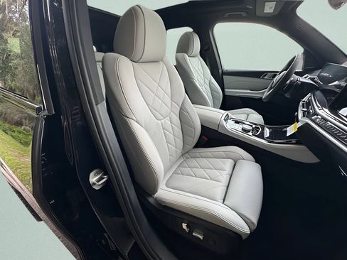 New 2026 BMW X5 sDrive40i w/ M Sport Package RWD image 25