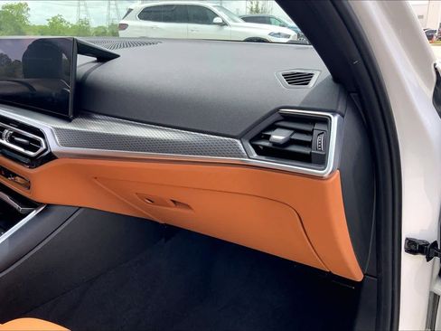 Used 2023 BMW 330i Sedan w/ M Sport Package image 18