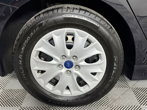 Used 2019 Ford Fusion S image 32