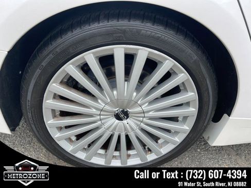 Used 2017 Lincoln MKZ Reserve w/ Technology Package AWD/4WD image 31
