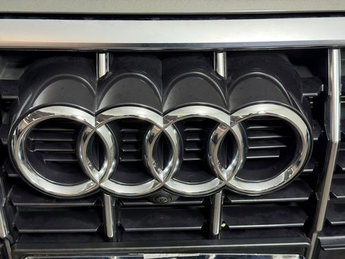 Used 2024 Audi Q3 2.0T Premium Plus w/ Premium Plus Package AWD/4WD image 20