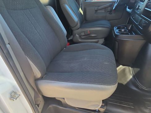 Certified 2024 Chevrolet Express 2500 Work Van w/ Driver Convenience Package image 29