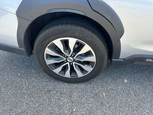 Used 2023 Subaru Outback Limited XT image 5