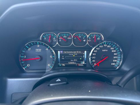 Used 2018 Chevrolet Silverado 1500 High Country AWD/4WD image 33
