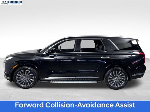 Certified 2024 Hyundai Palisade Calligraphy FWD image 2