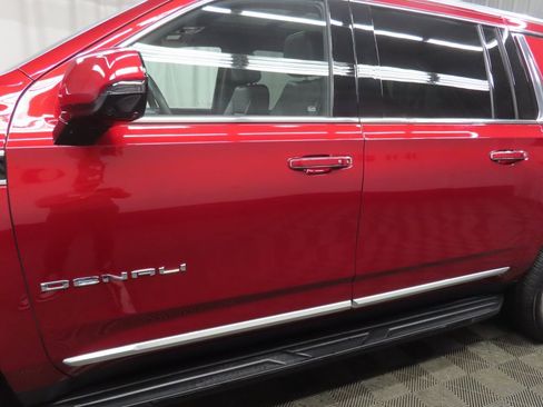 Used 2024 GMC Yukon XL Denali image 46