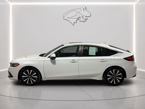 Used 2024 Honda Civic EX-L image 2