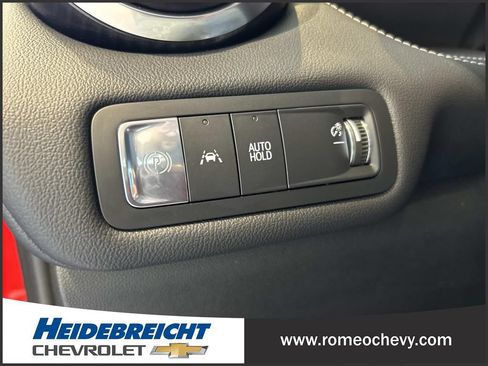 Used 2024 Chevrolet Blazer EV LT AWD/4WD image 30