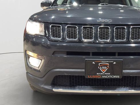Used 2018 Jeep Compass Limited image 30