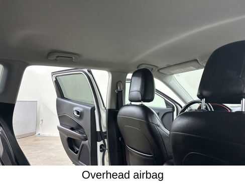 Used 2019 Jeep Compass Trailhawk AWD/4WD image 22